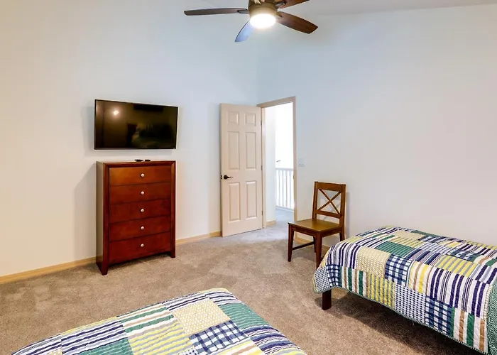 Holiday home 6 Mi To Downtown: Townhome W/ Deck Flagstaff